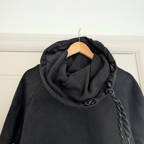 Puma Black Cowl Neck Sweater Size XL - Picture 2 of 6